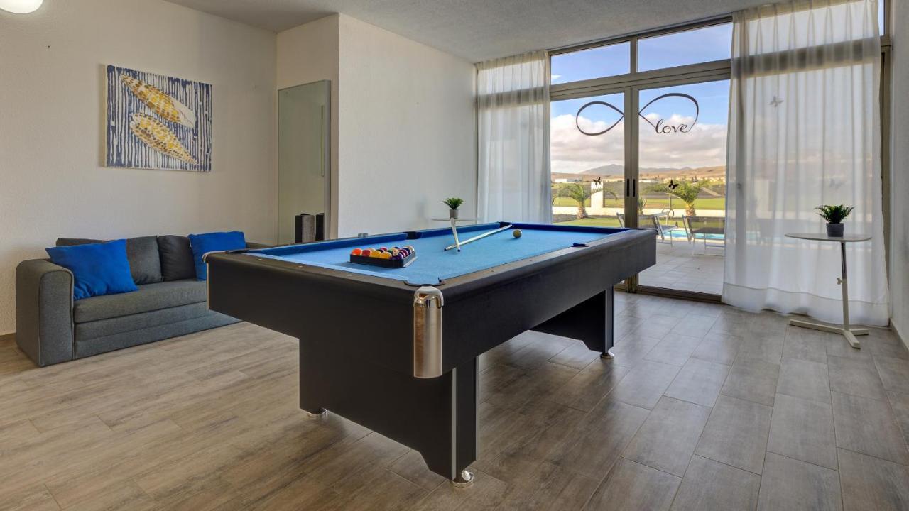 Luxury Villa Cindy Caleta De Fuste Exterior photo